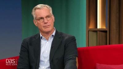 DAS! Rote Sofa: Gunnar Groebler von der Salzgitter AG auf dem Roten Sofa