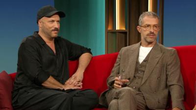 DAS! Rote Sofa: Omer Meir Wellber & Tobias Kratzer auf dem Roten Sofa DAS! Rote Sofa: Omer Meir Wellber & Tobias Kratzer auf dem Roten Sofa