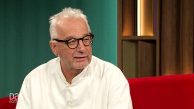 DAS! Rote Sofa: TV-Koch Rainer Sass auf dem Roten Sofa