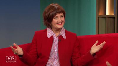 DAS! Rote Sofa: Ehemalige ARD-Korrespondentin Annette Dittert auf dem Roten Sofa