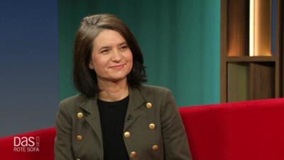DAS! Rote Sofa: Kopfschmerzexpertin Dagny Holle-Lee auf dem Roten Sofa