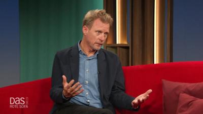 DAS! Rote Sofa: Osteoporose-Experte Henning Kunter auf dem Roten Sofa