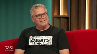 DAS! Rote Sofa: TV-Moderator und Entertainer Elton auf dem Roten Sofa