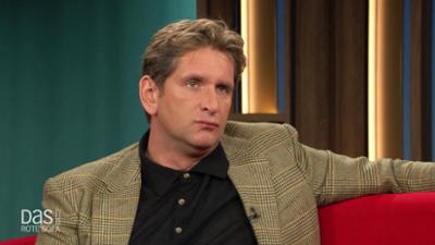 DAS! Rote Sofa: Schauspieler Sebastian Schwarz auf dem Roten Sofa DAS! Rote Sofa: Schauspieler Sebastian Schwarz auf dem Roten Sofa