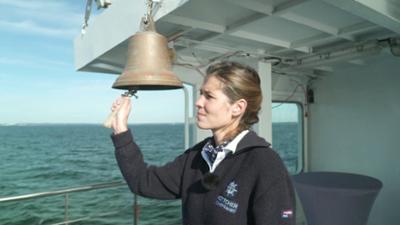 Die Nordreportage: Die neue Kapitänin in der Lübecker Bucht Die Nordreportage: Die neue Kapitänin in der Lübecker Bucht