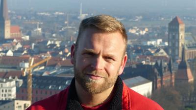 die nordreportage: Wohnturm mit Meerblick - Hausmeister im höchsten Wohnhaus von MV