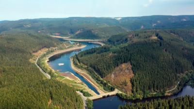 die nordstory: Die Oker - Flussabwärts vom Harz bis in die Heide die nordstory: Die Oker - Flussabwärts vom Harz bis in die Heide