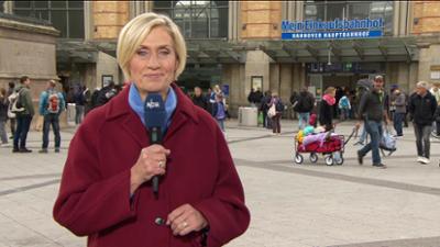 NDR Info: 15:00