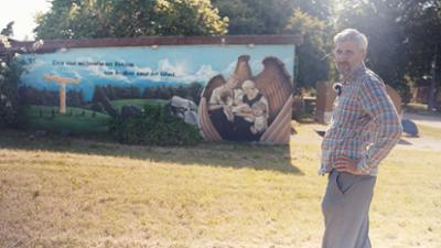 Panorama - Die Reporter: Jamel: Rückkehr ins Nazidorf Panorama - Die Reporter: Jamel: Rückkehr ins Nazidorf