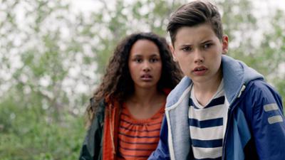 Trio: Das Geisterhaus (S02/E04)