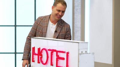 Die Superhändler - 4 Räume, 1 Deal: Folge 98: Leuchtreklame HOTEL / 10 Feuerwehrhelme / Alabasterfigur