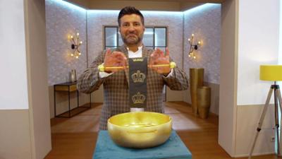 Die Superhändler - 4 Räume, 1 Deal: Goldschüssel mit Toilettenpapier / Hans Kögl Lampe / Weltzeituhr von Weber & Aeschbach / Spielzeug