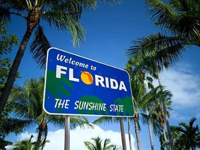 Außer Kontrolle: Staffel 1, Folge 1: Willkommen in Florida