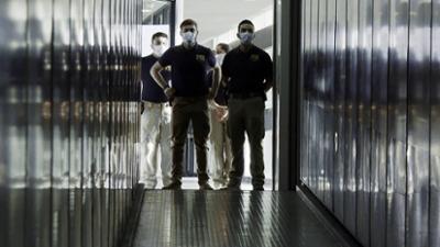 Border Patrol Südamerika: Staffel 2, Folge 9: Passagier mit illegaler Fracht