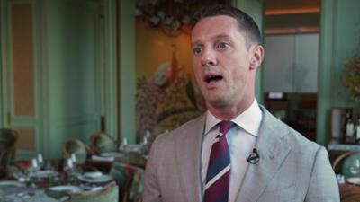 Dubai: Staffel 2, Folge 4: Behind the scenes am bekanntesten Strand Dubais