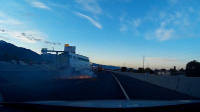 Hotspot Straße - Unglaubliche Unfälle: Staffel 2, Folge 2: Untersuchung von Motorradcrashs und Fahrbahnabkommen