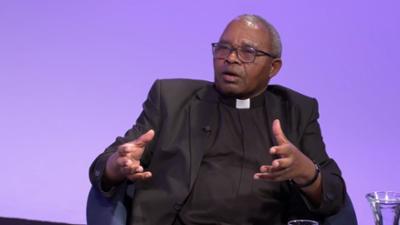 Afrika TV: St. Konrad Berufsschule Uganda: Ein Gespräch mit dem Gründer Dr. Pastor Mpora