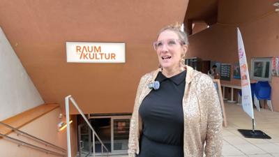 High Five: OKTO zu 30 Jahren SARGFABRIK (1/5): CAROLINE BERCHOTTEAU
