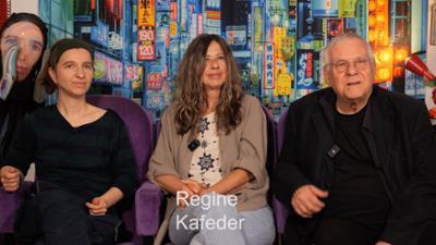 kurz & gut: Meeting Point Wall von Regine Kafeder – we have nothing to say to each other