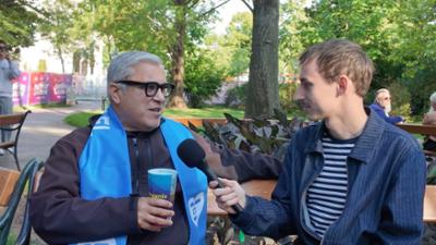 ZWISCHEN DEN SONGS: Vom Wiener Naschmarkt zum ESC Village