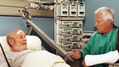 In aller Freundschaft: Folge 201: Harte Kerle (S06/E37)