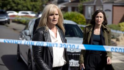 Protection: Folge 1: Schutz