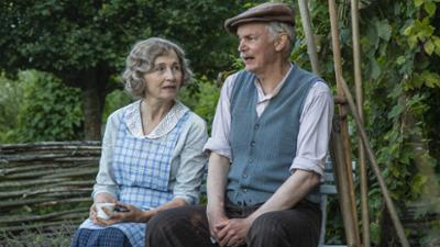 Seaside Hotel: Folge 2: Eine glückliche Kindheit