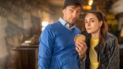 Die Lederhosenaffäre: Ritterrüstung statt Anwaltsrobe