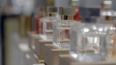 Parfums - die schmutzige Wahrheit: Dokumentation