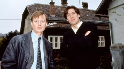 Staffel 3: Kult-Serie "Kommissar Rex" (12/12): Blutrote Rosen