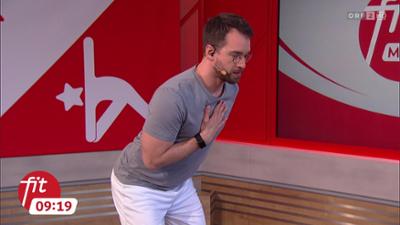 Fit mit den Stars: Oberkörper lockern