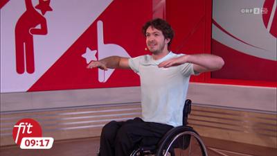 Fit mit den Stars: Oberkörpertraining im Sitzen