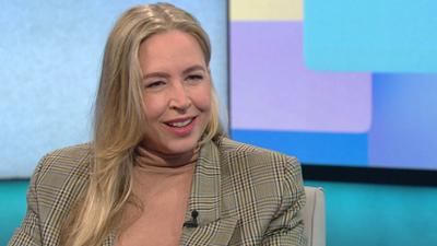 Hinter den Schlagzeilen: Erfolgsserie "Braunschlag" kehrt zurück und reist ins Jahr 1986