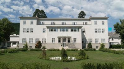 Josef Hoffmann - Auf der Suche nach Schönheit: Zwischen Strenge und Spiel