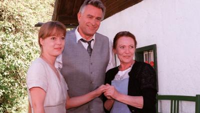 Schlosshotel Orth (12/13): Familienbande: Staffel 2