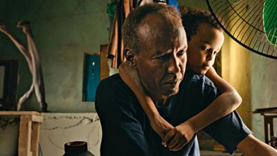 The Village Next to Paradise: Ein Land, eine Familie, ein Überlebenskampf