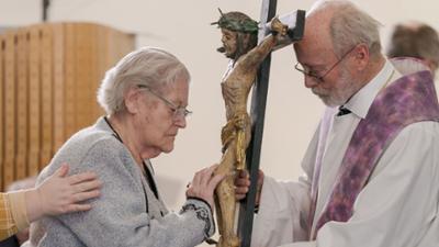 Wer erträgt das Kreuz - Eine persönliche Suche: Heil oder Provokation