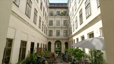 Wiens belebte Innenhöfe: Erlebnis Österreich