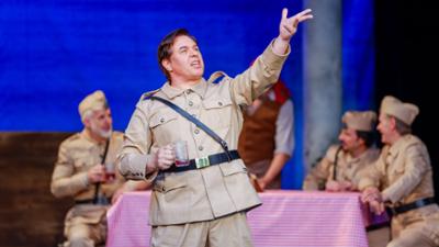 Aus der Sommerarena Baden: Lehár-Premiere "Giuditta"