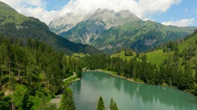 Bergsteigerdörfer: Vom Leben in Kreuth und Mauthen: Land der Berge