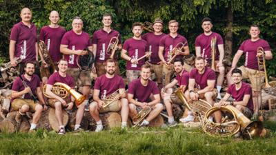 Brassaranka: Modern trifft traditionell: Woodstock der Blasmusik