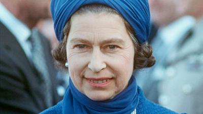 Die vielen Gesichter der Queen: Zwischen Modewelt und Monarchie