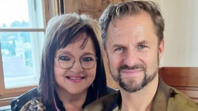 Mit Philipp Hochmair in Salzburg: LICHTblicke & WEGweiser