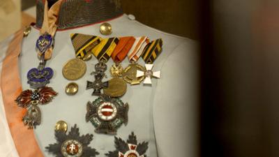 Opernball & Österreich: Land der Orden: Amüsante Rückblicke