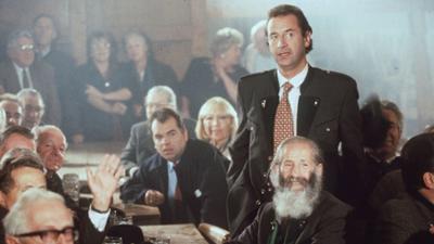 Stockinger: Lebende Schieß-Scheiben: Krimi