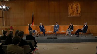 die diskussion: 75 Jahre Bundesverfassungsgericht - Verfassung im Wandel schützen