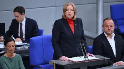 phoenix parlament: Bundestagspräsidentin zum Angriff auf Israel