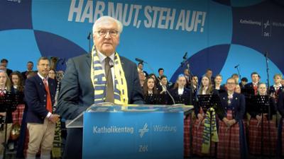 phoenix plus: 104. Katholikentag in Würzburg 