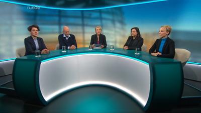 phoenix runde: Runder Geburtstag, kantiger Kanzler - Merz und sein Führungsstil