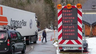 phoenix runde: Schnelltests, impfen, Grenzen dicht: Was hilft gegen die Mutationen?